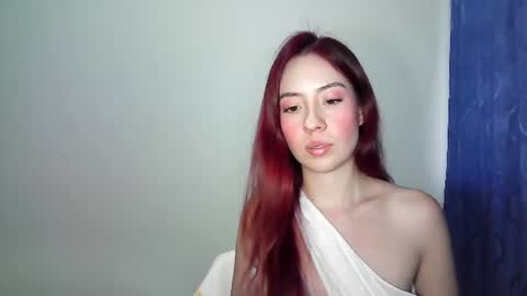 Snapshot of maiarosse_ chatting on 06.27.26 MaiaRosse online show from 06.27.26