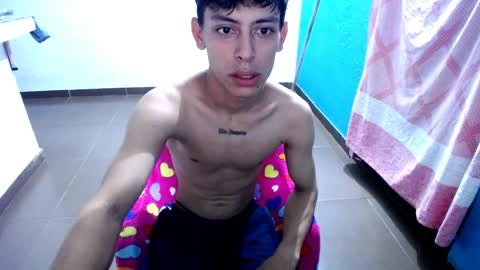 Snapshot of maicol_gomez chatting on 04.08.26 maicol online show from 04.08.26