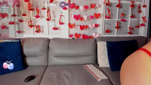 Snapshot of maiia_cute chatting on 02.12.25 Maiia Cute  online show from 02.12.25
