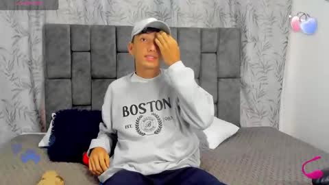 Snapshot of maikol_ortizz chatting on 11.24.25 Maikol online show from 11.24.25