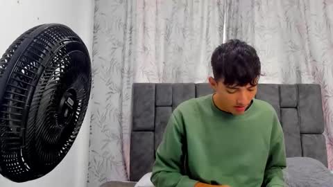 Snapshot of maikol_ortizz chatting on 12.03.25 Maikol online show from 12.03.25