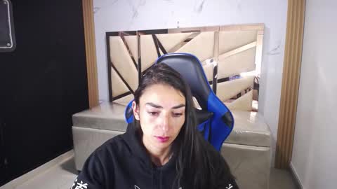 Maily online show from 12.17.25