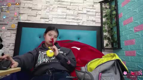  MAILY CAN  online show from 11.01.25