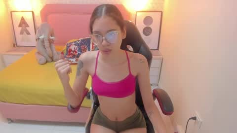  M A I L Y  online show from 12.30.24