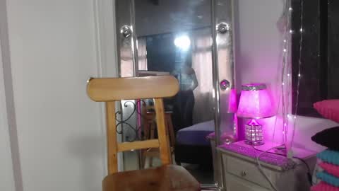 Snapshot of mailyn_gold chatting on 05.21.26 mailyn_gold online show from 05.21.26