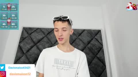 Maison Davis online show from 12.23.24