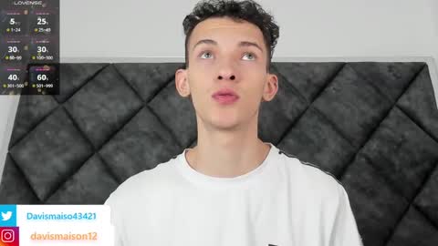 Maison Davis online show from 01.06.25