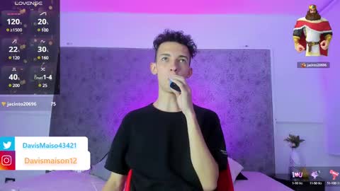 Maison Davis online show from 02.25.25