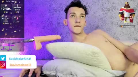 Maison Davis online show from 02.27.25