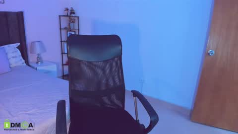 Snapshot of maite_kanes chatting on 04.25.26 Maite online show from 04.25.26