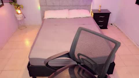 MAITE STONE1 online show from 12.02.25