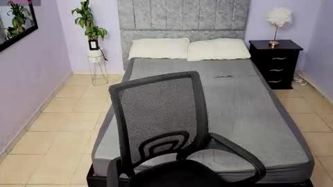 MAITE STONE1 online show from 12.18.25