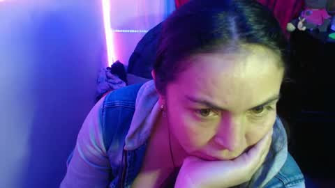 Hello friends Im on another account    online show from 02.13.25