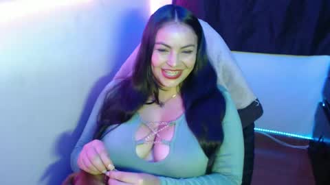 Hello friends Im on another account    online show from 02.22.25