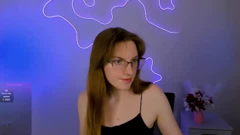 Snapshot of maja_beautiful chatting on 06.12.26 your dream online show from 06.12.26