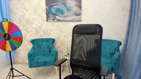 Chloe online show from 03.04.25