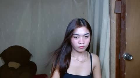 Snapshot of makeme_wettt chatting on 02.05.25 makeme_wettt online show from 02.05.25