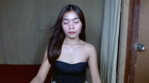 Snapshot of makeme_wettt chatting on 02.11.25 makeme_wettt online show from 02.11.25