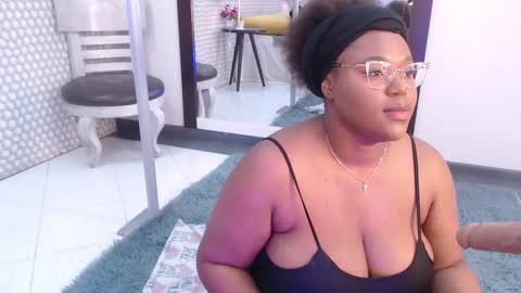 makena online show from 02.17.25
