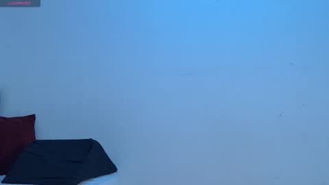 Snapshot of makii__ chatting on 12.18.25 Maki online show from 12.18.25