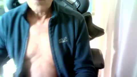 Snapshot of makis8989 chatting on 12.04.24 makis8989 online show from 12.04.24