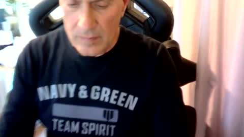 Snapshot of makis8989 chatting on 12.15.24 makis8989 online show from 12.15.24