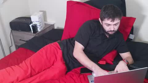 Snapshot of mako4eva chatting on 12.14.25 mako4eva online show from 12.14.25