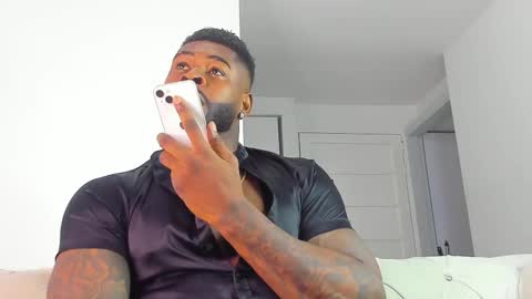 Makonnen online show from 11.03.25