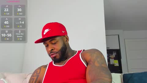 Snapshot of makonneen chatting on 03.24.26 Makonnen online show from 03.24.26