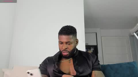 Snapshot of makonneen chatting on 05.24.26 Makonnen online show from 05.24.26