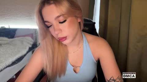 maksisisia online show from 11.20.25