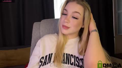 maksisisia online show from 03.26.26