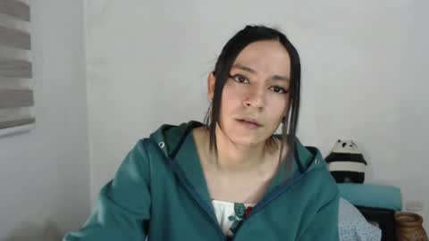 Snapshot of malasexychick chatting on 04.25.26 Mariapau online show from 04.25.26