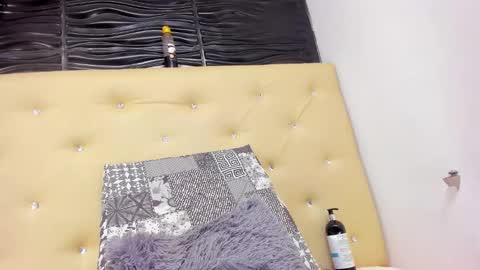 Snapshot of malayha_gray chatting on 12.02.24 MALAYHA online show from 12.02.24