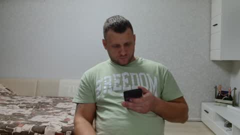 malchyshka online show from 12.17.24