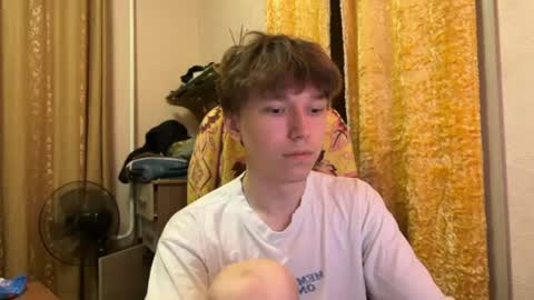 Snapshot of malcolm_yang chatting on 06.16.26 Tom and Mark 3 online show from 06.16.26