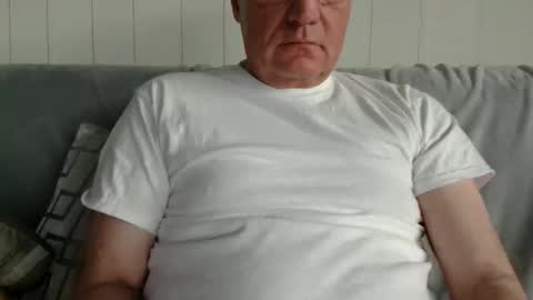 Snapshot of male_toy2 chatting on 05.16.26 male_toy2 online show from 05.16.26