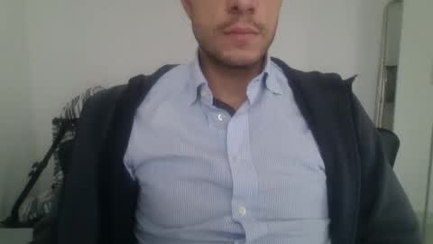 Snapshot of maleboyz chatting on 01.23.25 Boybi online show from 01.23.25