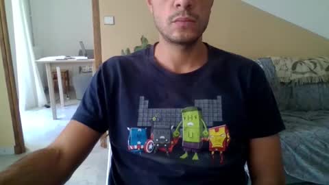 Snapshot of maleboyz chatting on 10.09.25 Boybi online show from 10.09.25