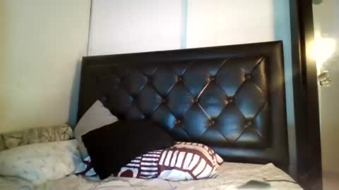 Snapshot of malekthick chatting on 06.18.26 malekthick online show from 06.18.26
