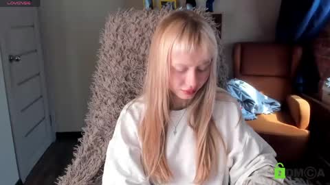 Snapshot of malenaernman chatting on 05.17.26 Malena online show from 05.17.26