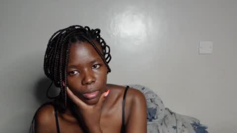 Snapshot of malia_latifa chatting on 07.14.26 lati online show from 07.14.26