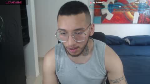 Snapshot of malikzzain chatting on 10.29.25 Zain Malik online show from 10.29.25