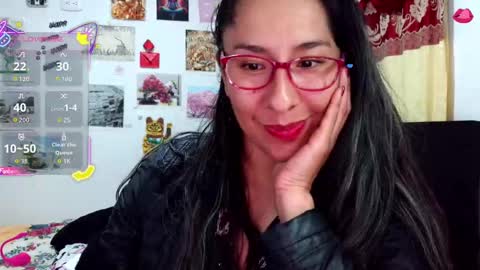 Snapshot of malishka_fox chatting on 09.18.25 Malishka  online show from 09.18.25