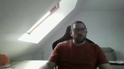 Snapshot of malou2927 chatting on 12.28.24 breton online show from 12.28.24