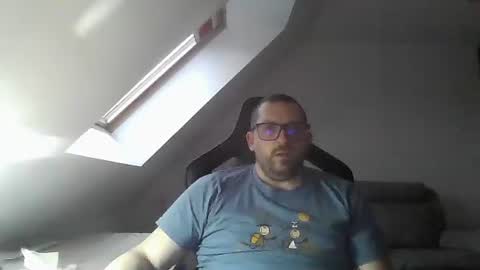 Snapshot of malou2927 chatting on 01.19.25 breton online show from 01.19.25