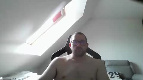 Snapshot of malou2927 chatting on 11.13.25 breton online show from 11.13.25