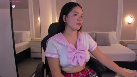 M A L U online show from 10.25.25