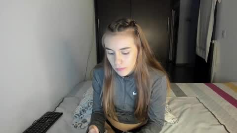 instagram  nueela   online show from 02.20.25