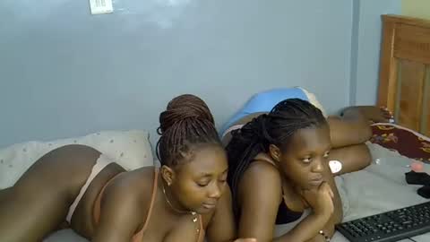 mama_pussie online show from 11.28.25